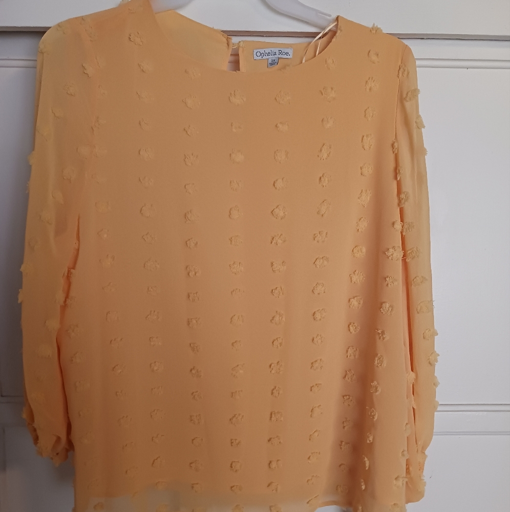 NWT Ophelia Roe blouse in a beautiful yellow size XL
